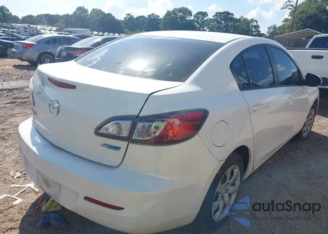 2013 Mazda Mazda3 I Sport z USA, uszkodzony, nr VIN JM1BL1U81D1704438